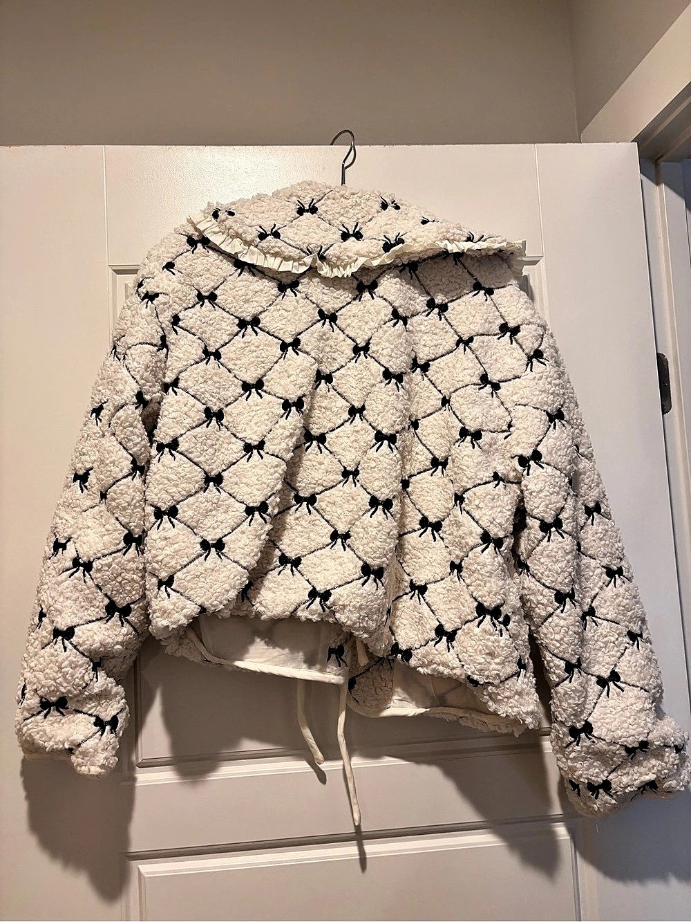 Anthropologie MABLE Bow-Embroidered Quilted Sherpa Jacket Bow Pattern Teddy Jack - Picture 3 of 4